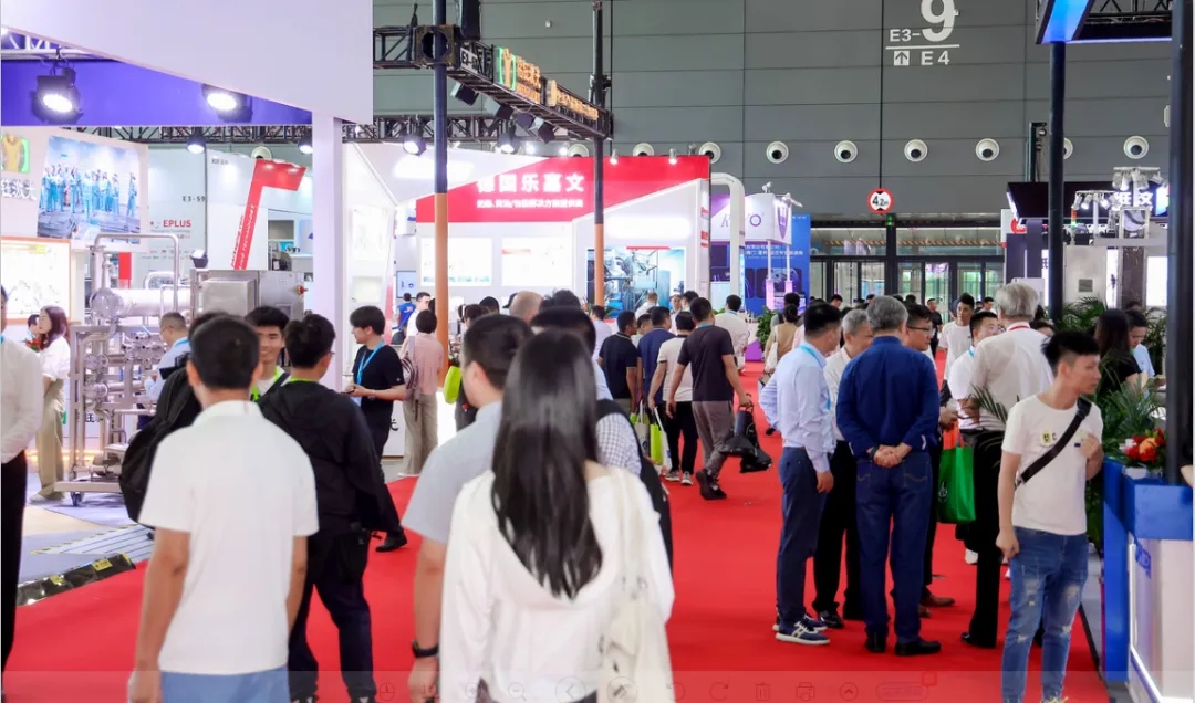 花花牛乳業(yè)集團黨委書記、董事長唐洪峰一行參加中國乳制品工業(yè)協(xié)會第三十次年會暨2024中國（國際）乳業(yè)技術博覽會