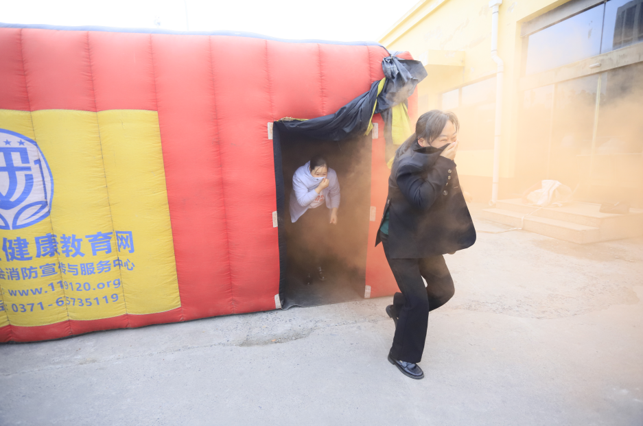 增強(qiáng)消防意識(shí)，筑牢安全底線丨花花牛乳業(yè)集團(tuán)組織消防應(yīng)急演練