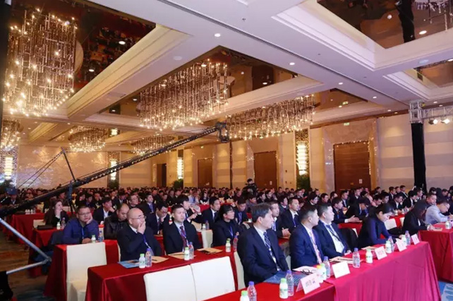 年度盛典|【凝心聚力 共贏未來】花花牛2017年客戶大會(huì)紀(jì)實(shí) 年度盛典|【凝心聚力 共贏未來】花花牛2017年客戶大會(huì)紀(jì)實(shí)