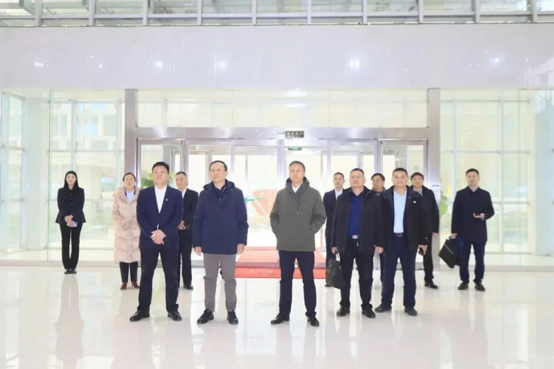 省政府國資委黨委書記、主任李濤一行到花花牛乳業(yè)集團(tuán)調(diào)研